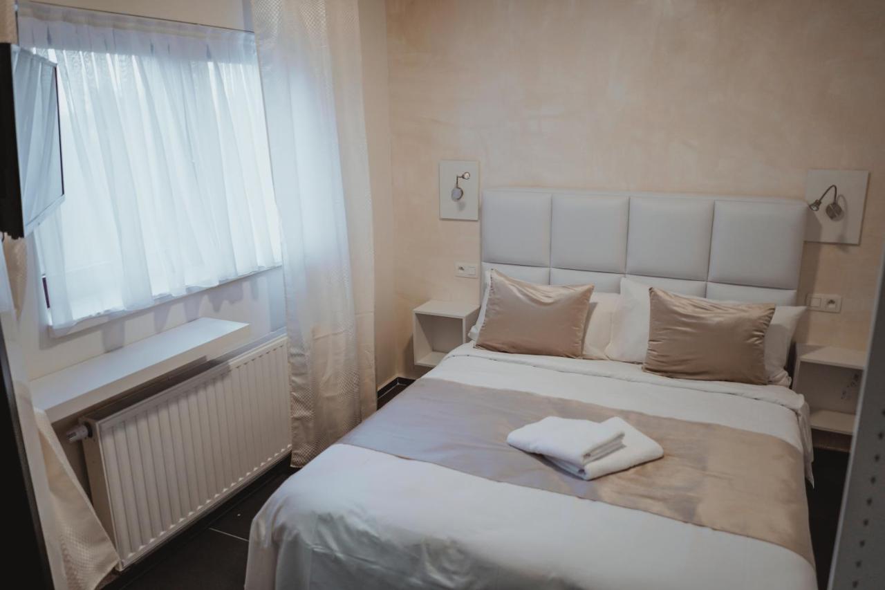Hotel Onyx Expo Jette Ngoại thất bức ảnh