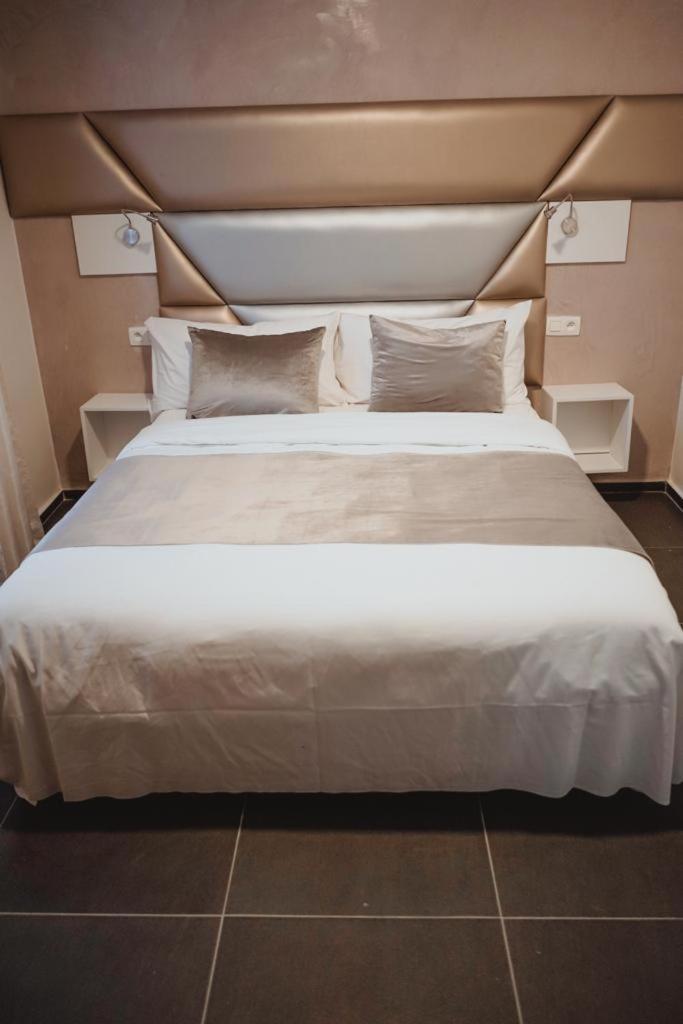 Hotel Onyx Expo Jette Ngoại thất bức ảnh