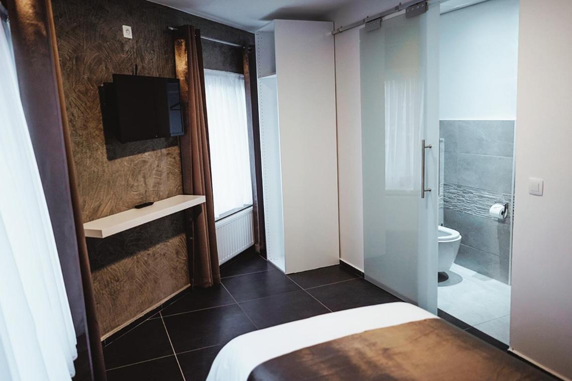 Hotel Onyx Expo Jette Ngoại thất bức ảnh